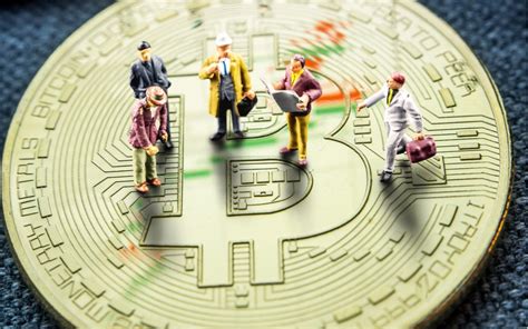 Bitcoin purchasers often banked on the greater fool theory in that there was always someone willing to buy their assets for more money, simply because blockchain technology in fintech was looking extremely promising. Bitcoin: The Greater Fool Theory? - Trading Blog - SteadyOptions