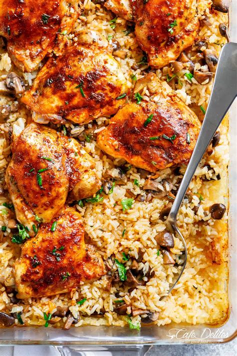 It's baked to perfection without any fuss, and you only need 4 ingredients! Oven Baked Chicken And Rice - Cafe Delites