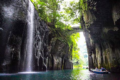 Takachiho Gorge The Ultimate Guide To The Most Beautiful Waterfall In