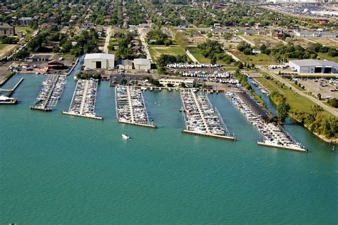 Safe Harbor Detroit River In Detroit Mi United States Marina
