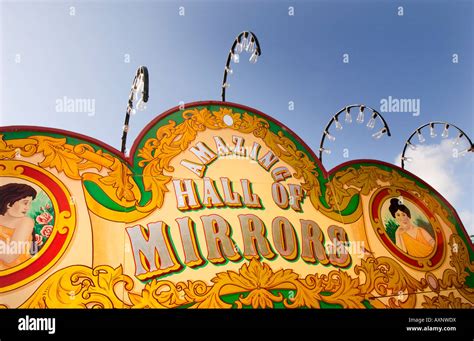 Hall Of Mirrors Fairground Hi Res Stock Photography And Images Alamy