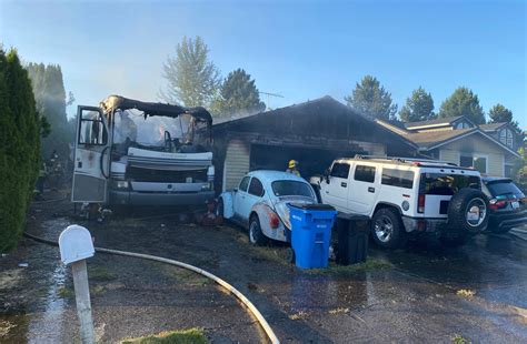 Fast Moving Fire Damages Salmon Creek Home Vehicle And Motorhome The
