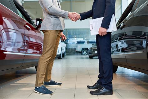 What are the Benefits of Buying From a Used Car Dealership | House of ...