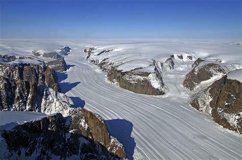 Streaming greenland (2020) sub indo , nonton film bioskop, drama, dan serial tv favorit movie di lk21, layarkaca21 online terus update film terbaru bagi pengunjung setia cinemaindo. News | Hidden Greenland Canyons Mean More Sea Level Rise