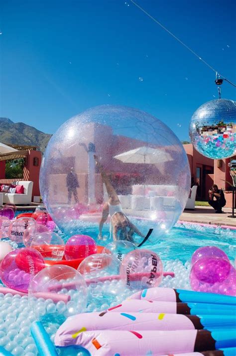 20 Fun And Colorful Outdoor Pool Party Ideas Homemydesign
