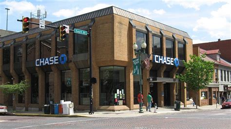 Food banks are finding new ways to serve — and overcome stigma. Chase Bank Near Me: How to find Chase Bank & ATMs near me ...