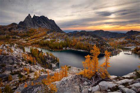 Guide To Hiking The Enchantments Alpine Lakes Wilderness Hiking