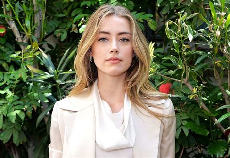Amber Heard Has The Most Beautiful Face Study Us Weekly
