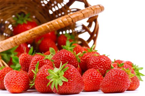 Strawberries 4k Ultra Hd Wallpaper And Background 5040x3340 Id293953