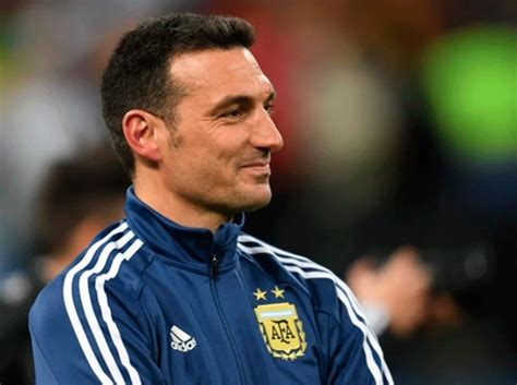 Lionel scaloni is hoping lionel messi will play for argentina beyond the next summers 2020 copa the two lionel's though is planning to change that starting this summer. Scaloni:"Messi juega con la misma responsabilidad en el ...