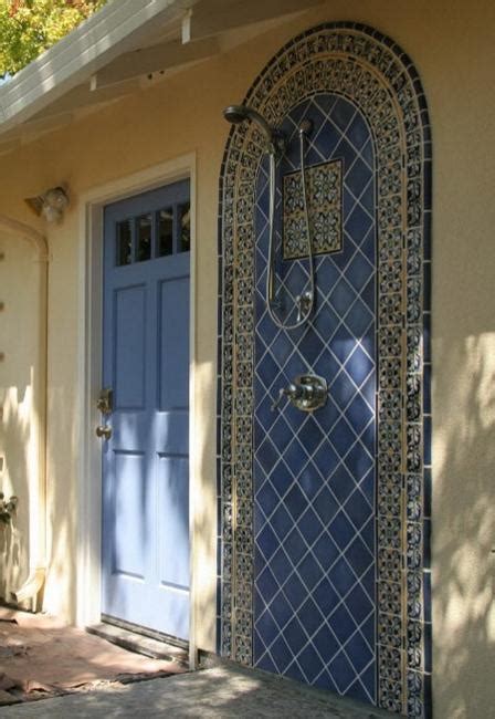 30 Outdoor Shower Design Ideas Showing Beautiful Tiled And Stone Walls