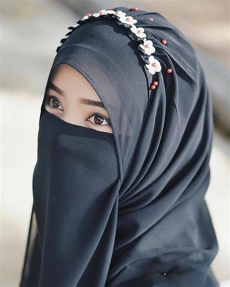 Girl Hijab Squad Girl Hijab In 2020 Girl Hijab Hijab Style