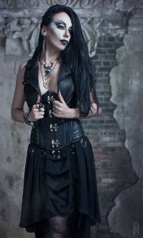 Pin By Jennifer Perry On Things To Wear Goth Women Goth Fashion Hot