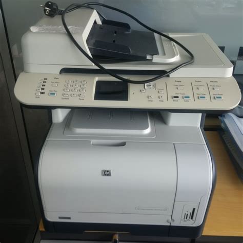 The printer specially designed for huge printing activity, this printer can delivers print and copy result with speed of 8 ppm for color. Podarim: HP Color LaserJet CM1312nfi MFP