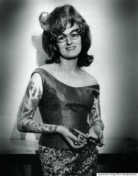Tattoos For Women Amazing Vintage Photos In 100 Years Of Tattoos Book