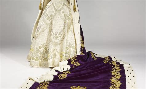 The Coronation Dress Of Queen Elizabeth Ii Royal Central