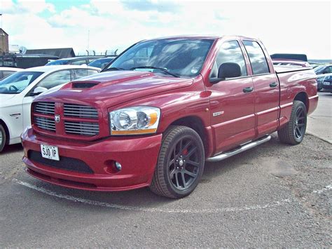 But it's always ready to spring forward with a deep roar. 12 Dodge RAM SRT 10 (3rd gen) (2007) | Dodge RAM SRT 10 ...