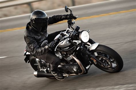The idea for the speed twin started when norton and kasher were in their final term at university. 2019-2020 Triumph Speed Twin Recall: Gear Shift Lever Issues