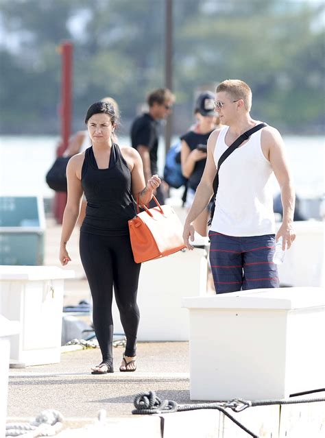Demi Lovato In Tights Heading To Board A Yacht 02 Gotceleb