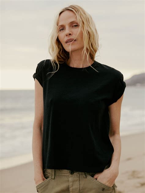 19 Best Black T Shirts For Women The Strategist