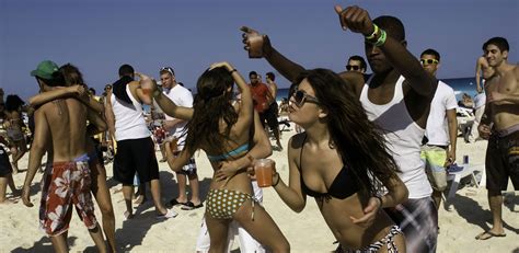 The Truth About Spring Break Good Times Self Discovery And Lots Of Booze The Independent