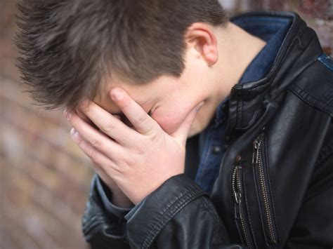Report 10 Of Bullied Teenagers Have Tried To Commit Suicide The