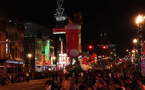 Christmas Parade Nashville Guru