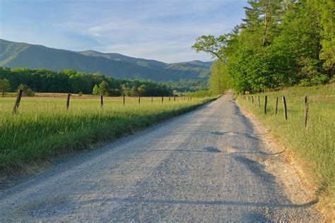 Everything You Need To Know When Planning A Trip To Cades Cove Cades