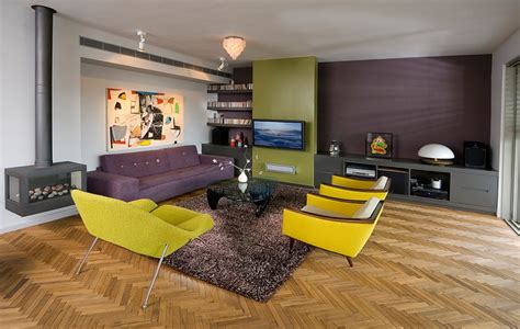 Achieving this colour combination for living room is easy. Triadic Color Scheme: What is it and How is it used?