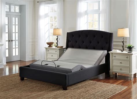 If you're not sleeping on a reverie bed but you want to experience zero gravity for yourself, visit one of our reverie events near you and ask for the zero gravity demonstration! Zero Gravity King Adjustable Bed, M9X542A-M9X542, Ashley