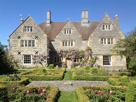 17th Century Jacobean Manor House In The Cotswolds English Manor