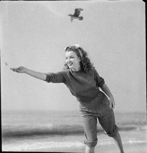 norma jeane photographiée par andré de dienes en 1945 norma jean marilyn monroe marylyn
