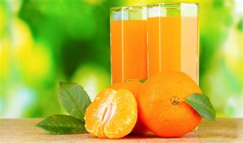 Teh lemon, jahe dan peppermint dianggap sebagai salah satu pembersih paling alami. Inilah 5 Jenis Minuman Sehat yang Ampuh Atasi Dehidrasi ...
