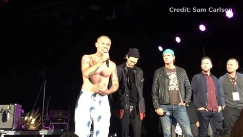 Red Hot Chili Peppers Cancel Concert As Anthony Kiedis Rushed To