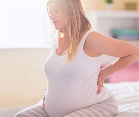 Pregnant Woman With Back Pain Clearview Chiropractic