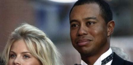 La mujer de Tiger Woods obtiene millones de dólares del golfista