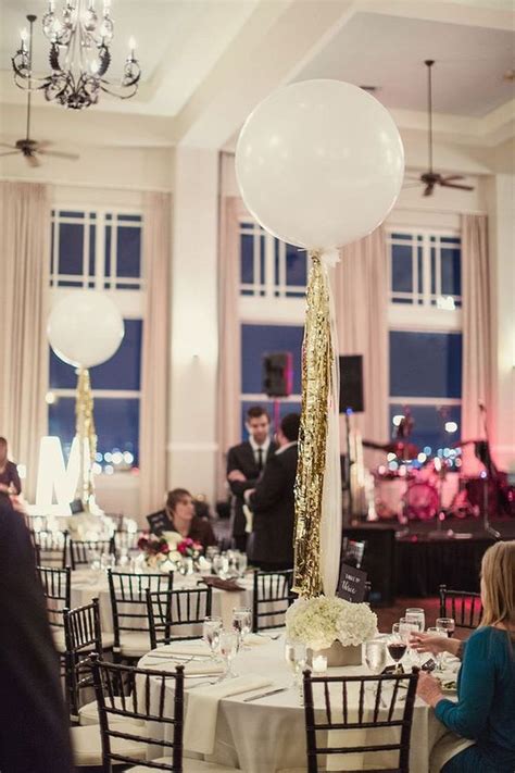 Simple And Beautiful Balloon Wedding Centerpieces Decoration Ideas 13