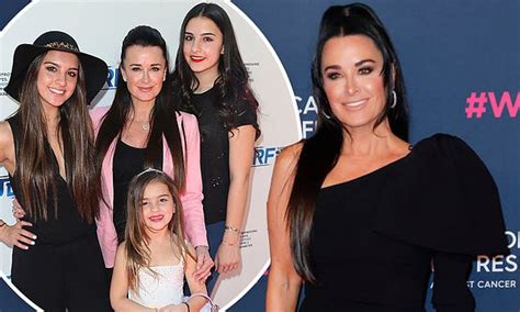 Rhobh Kyle Richards Against Daughters Getting Into Reality Tv Daily Mail Online