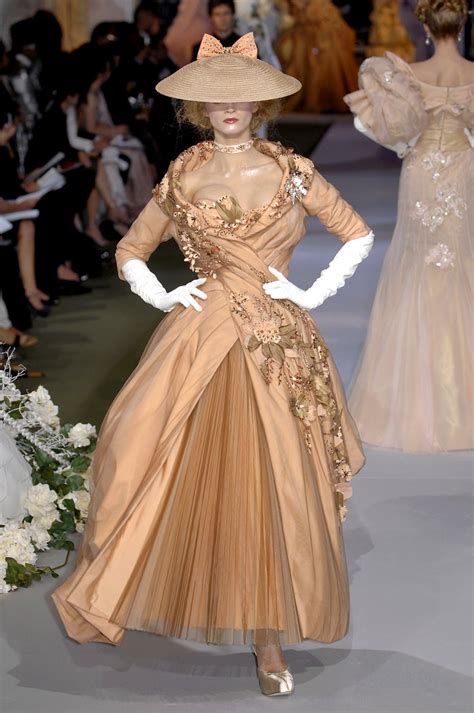Fashion Show Christian Dior Couture Fall 2007 John Galliano