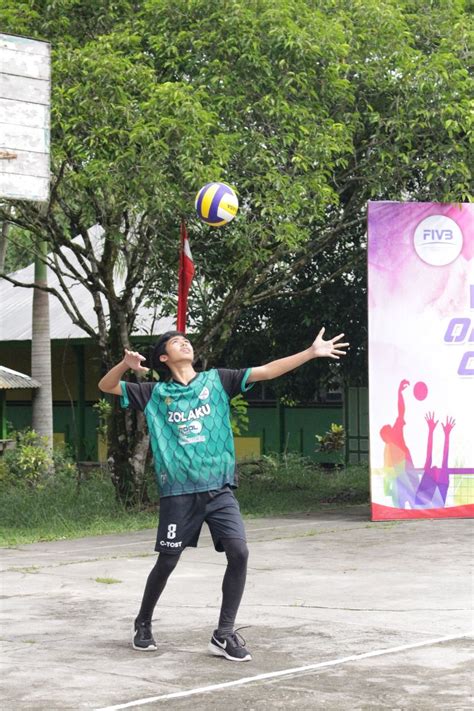 Gambar Cowok Futsal Ganteng - Cowok Mania