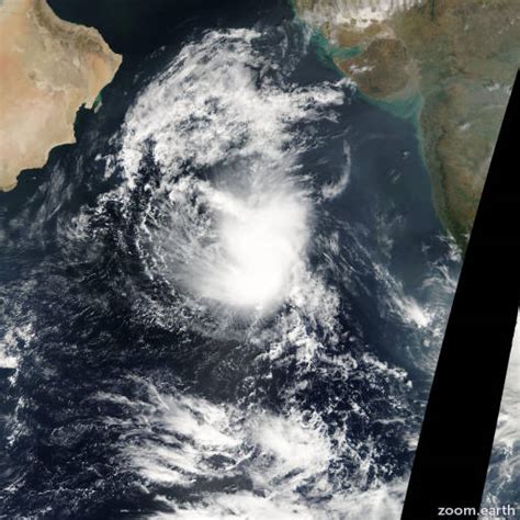 Maybe you would like to learn more about one of these? Cyclone 04A 2004 | Zoom Earth