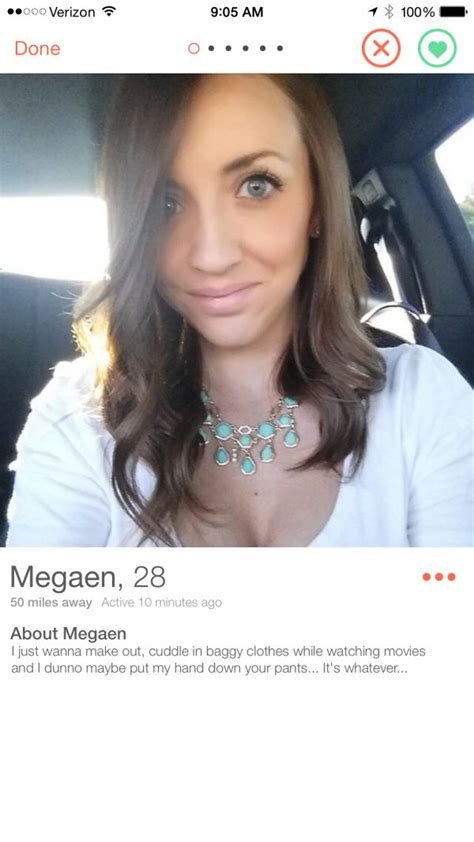 15 Girls You Secretly Want To Match With On Tinder Gallery EBaum S