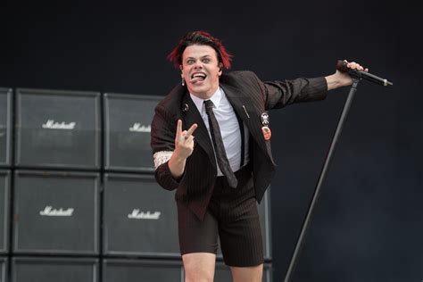 Yungblud Sets 2023 Tour In Support Of Self Titled Album News And Gossip