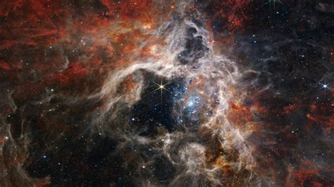 Le télescope James Webb capture une sublime image de la nébuleuse de la