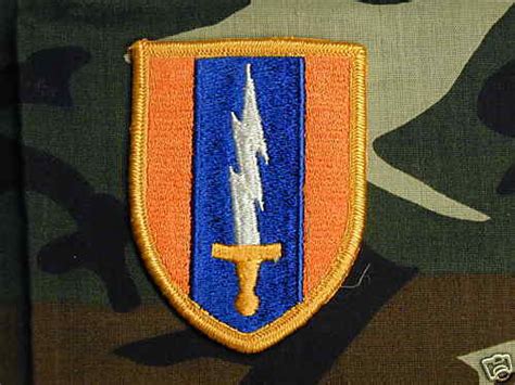 Vietnam 1st Signal Brigade Color Shoulder Patch Obsolete Lightning Bolt