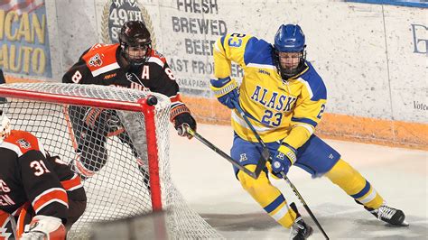 This Week In Wcha Hockey Nanooks Hoping Power Play Stays Strong