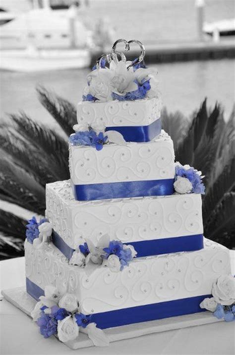 Top 20 Square Wedding Cakes That Wow Roses And Rings