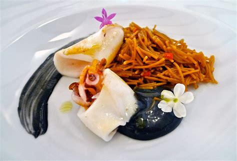 La de atrás no es al rabush, es mi amiga carlotta es común que al cocinar los espárragos, ya sea blanqueándolos en agua hirviendo, haciéndolos al. Cocina elaborada con productos selectos. Casa Pepa, Ondara ...