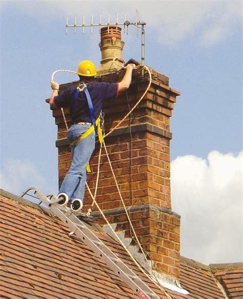 How To Work On A Roof Safely Jj Roofing Supplies