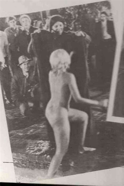 Marilyn Monroe Naked Cumception